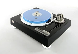 Restored JVC QL-Y55F Turntable Electro-Servo Controlled, Fully Automatic - Picture 1 of 12
