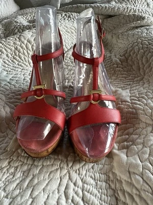 Женские сандалии Salvatore Ferragamo на танкетке размер 6 - Изображение 1 из 4