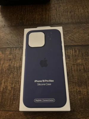 Funda de Silicona Original Apple iPhone 16 Pro Max con MagSafe - Denim Foto 1 de 2