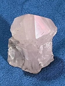 Rosa Kristall Quarz Heilung Natürlicher Liebesstein   - Bild 1 von 3