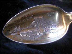 Vintage New York Brooklyn Bridge Sterling Silver Souvenir Spoon - Picture 1 of 5