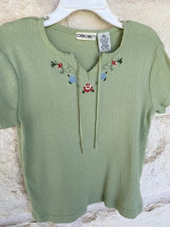 Camisa Cherokee Bordada Cuello Corbata Boho Manga Corta Verde Niñas Talla M 7/8 Foto 1 de 4