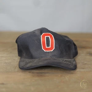 Vintage Sportcap Mütze Cap Snap Back schwarz rot Buchstabe O bestickt Patch Herren 90er - Bild 1 von 6