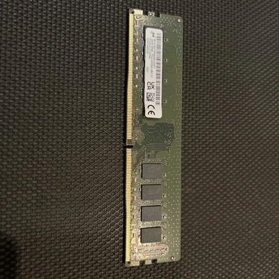 Crucial 32GB DDR4-3200 UDIMM Memory Module (CT32G4DFD832A) - Image 1 of 2