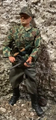 1/6 WWII Dragon/BGTs German Army Splinter Camo NCO w/SMG Normandy 1944 - Image 1 of 4