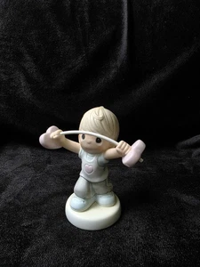 Figura Precious Moments “Nada es más fuerte que nuestro amor” #114023 (2003) - Imagen 1 de 4