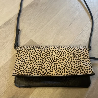 Covet STELLA & DOT CROSBY LEOPARD PRINT CROSSBODY shoulder bag Free Shiping. - Image 1 of 4