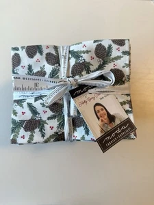 Moda Fabrics Holly Berry Tree Farm AB 30 Fat Quarter Bundle 1 Panel Deb Strain - Picture 1 of 7