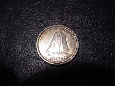 1937 CANADA SILVER 10 CENTS! - HIGH GRADE! - Image 1 of 2