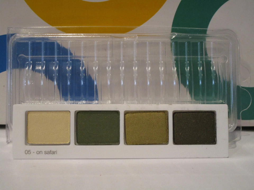 CLINIQUE ~ ВСЕ О ТЕНИ QUAD ~ # 05 НА САФАРИ ~ БЛИСТЕРНАЯ УПАКОВКА - Изображение 1 из 1