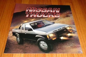 Catalogo brochure vendita originale Nissan Truck Deluxe 1986 4x2 4x4 pickup - Foto 1 di 2