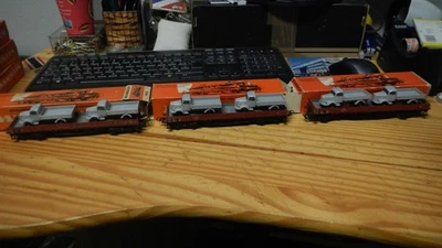 H0 Märklin 3x 4515 Low-Sided Gondola 4 Axle with Mercedes Truck Old Red Original Packaging - Image 1 of 4