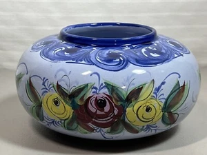 1989 Vestal Alcobaca Portugal Planter or Vase Blue Pottery Hand Painted Flowers - Picture 1 of 9