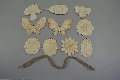 Set of 10 Wooden Insects and butterflies  Novelty 1 Hole Art Crafts (R0005B - Image 1 of 4