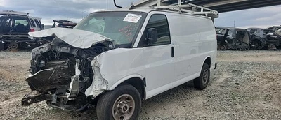 2021 GMC Savana 2500 Van Transmission OEM 79K Miles - LKQ439112600 - Image 1 of 4