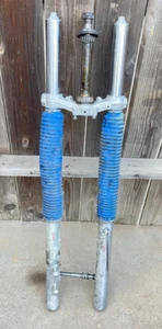 1991 Suzuki DR250S RIGHT LEFT FRONT SUSPENSION FORKS SHOCKS W LOWER TRIPLE TREE - Picture 1 of 8