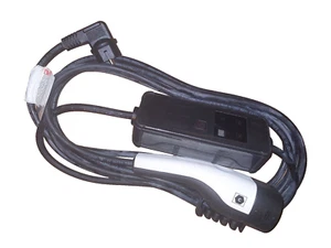 Original KIA Portable Charger Type 2 to Type F/E/Schuko, 220V EV6 EV9 EV3 EV5 - Picture 1 of 8