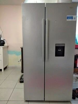 Beko  Frigorifero Combinato  Side-by-Side - Metal... - Immagine 1 di 2