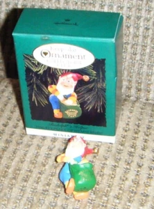 1996 MINI RUDOLPH'S HELPER ORNAMENT Hallmark Miniature Elf Keepsake Collect Club - Picture 1 of 1