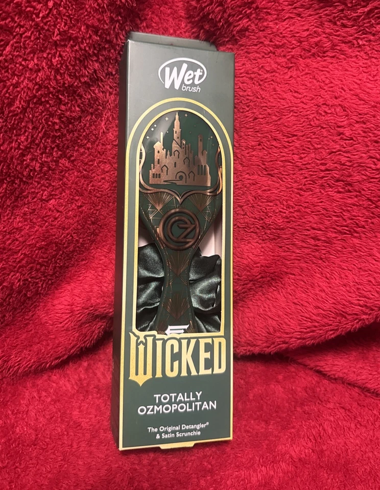 Wet Brush WICKED The Musical Detangler Brush Elphaba & Emerald Cit
