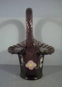 Small Basket, Amethyst With Hand Painted Flowers, Fenton Glass, Collection - Picture 1 of 6