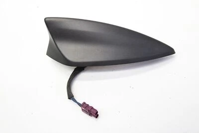 Chevrolet Malibu 2016-2019 techo superior trasero exterior antena aleta de tiburón OEM Foto 1 de 4