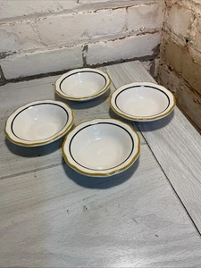 Set 4 ciotole frutta Syracuse China 4,5" bordo nero e marrone bordo smerlato 205 - Foto 1 di 5