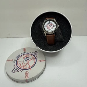 VTG Avon Game Time New York Yankees 100th Anniversary Analog Watch W Tin 2003 - Picture 1 of 3