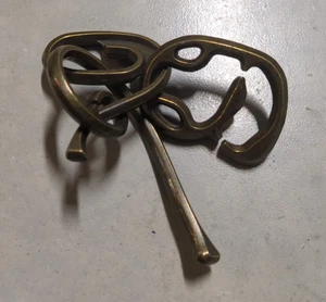 Rompecabezas Hanayama Enigma nivel 6 de metal fundido - Imagen 1 de 4