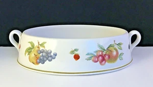 Wedgwood Fruit Sprays 2 Quart Oval Casserole Dish Pear Grapes - Picture 1 of 7