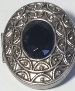 DE COLECCIÓN Collar Colgante Cadena Tono Plata MEDALLÓN PERFUME AVON BROCHE JOYERÍA - Imagen 1 de 4