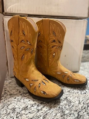 Nuevas botas de cuero para mujer talla de zapato (talla 7) tostadas Foto 1 de 3