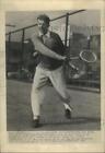 1946 Press Photo tennis pro Don Budge makes his return to sport after WWII