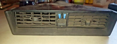 20 世纪 70 年代 saab 96 v4 内部通风中心 — 第 1/4 张图片