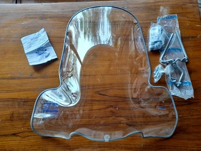 NOS Parabrezza Paravento Schermo FABBRI con staffe MBK Ovetto Yamaha Neo's à - Immagine 1 di 4