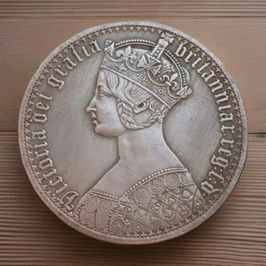1847 QUEEN VICTORIA GOTHIC CROWN COIN BEAUTIFUL - Picture 1 of 5