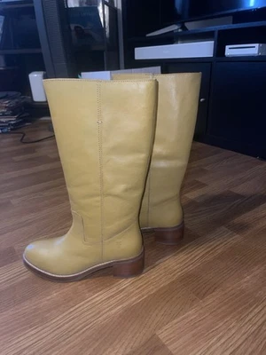 Nuevo Nuevo Con Etiquetas Frye Damas Camryn Campus Talla 7 Cuero Banana Alto Foto 1 de 4