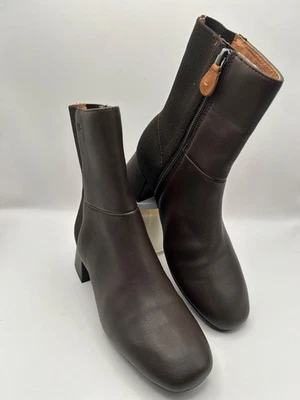 Botas para mujer GENTLE SOULS By Kenneth Cole Eileen de cuero con tacón ancho marrón 6,5 M Foto 1 de 4