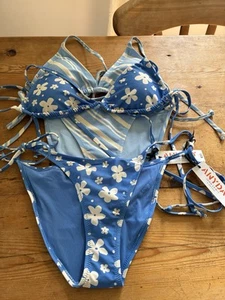 Two Pretty Blue John Lewis Bikinis Size 8 Brand New - Picture 1 of 6