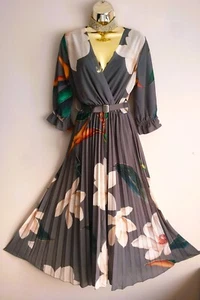 New "New collection Pleated Magnolia Flower Fit & Flare Evening Dress Size 10-12 - Picture 1 of 7