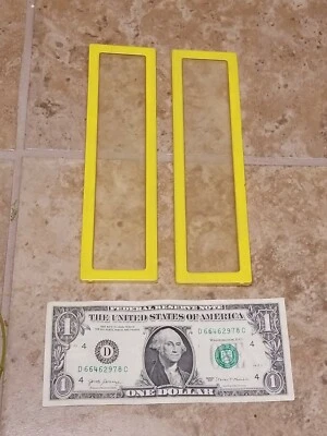 Muñeca Barbie Mattel 1978 vintage marco en A casa de ensueño ventanas amarillas ¡TAMAÑO RARO! Foto 1 de 2