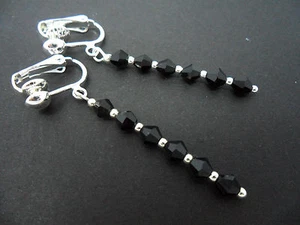 A PAIR OF BLACK CRYSTAL GLASS BEAD  SILVER  PLATED CLIP ON DROP EARRINGS. NEW. - Picture 1 of 1