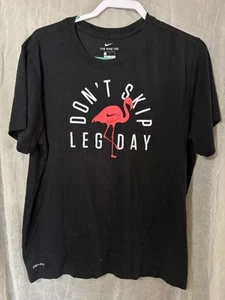 Nike Drifit Talla L "No olvides el día de la pierna" - Imagen 1 de 2