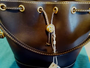 Tory Burch T Monogram Leather Bucket Bag, Midnight Navy, NWT - Picture 1 of 7