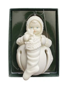 DEPT 56 Snowbabies Weihnachtssterne in meinem Strumpf Jinglebaby 6868-3 - Bild 1 von 3