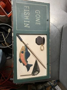 Gone Fishin Holz Wandbild Schild Hütte Lodge See Hütte Camper Angeln Vater Geschenk - Bild 1 von 3