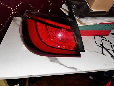 Luz de freno trasera izquierda LED lado del conductor para Infiniti Q70L 2017+ Foto 1 de 4