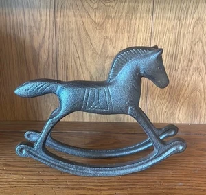 Schaukelpferd aus Gusseisen unbemalt - Bild 1 von 3