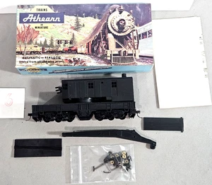 HO Scale Athearn Undecorated 200 Ton Work Wrecking Crane Kit 1699 Blue Box - Picture 1 of 9