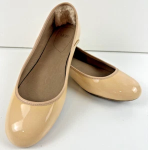 Zapatos planos de ballet UGG Antora charol desnudo talla 9 sin caja - Imagen 1 de 8
